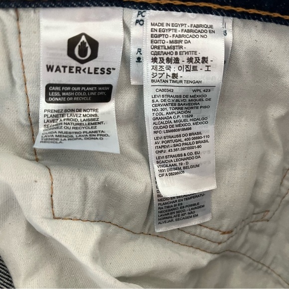 LEVIS Men's sz 56 x 32 501 Dark Wash Button Fly Jeans Blue Denim - Picture 11 of 12